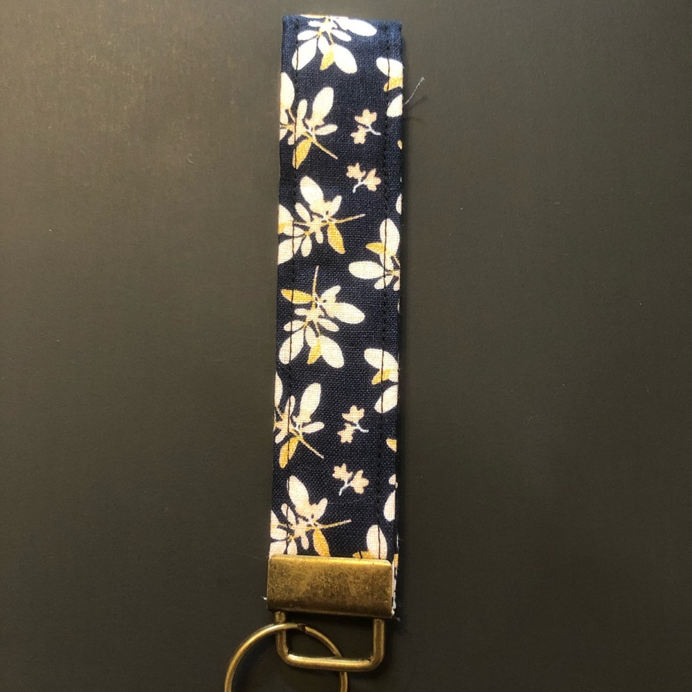 Keychain - Picture 3 of 12